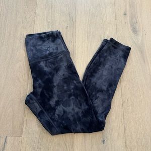 Tie-Dye Lululemon Align 25 inch Leggings
